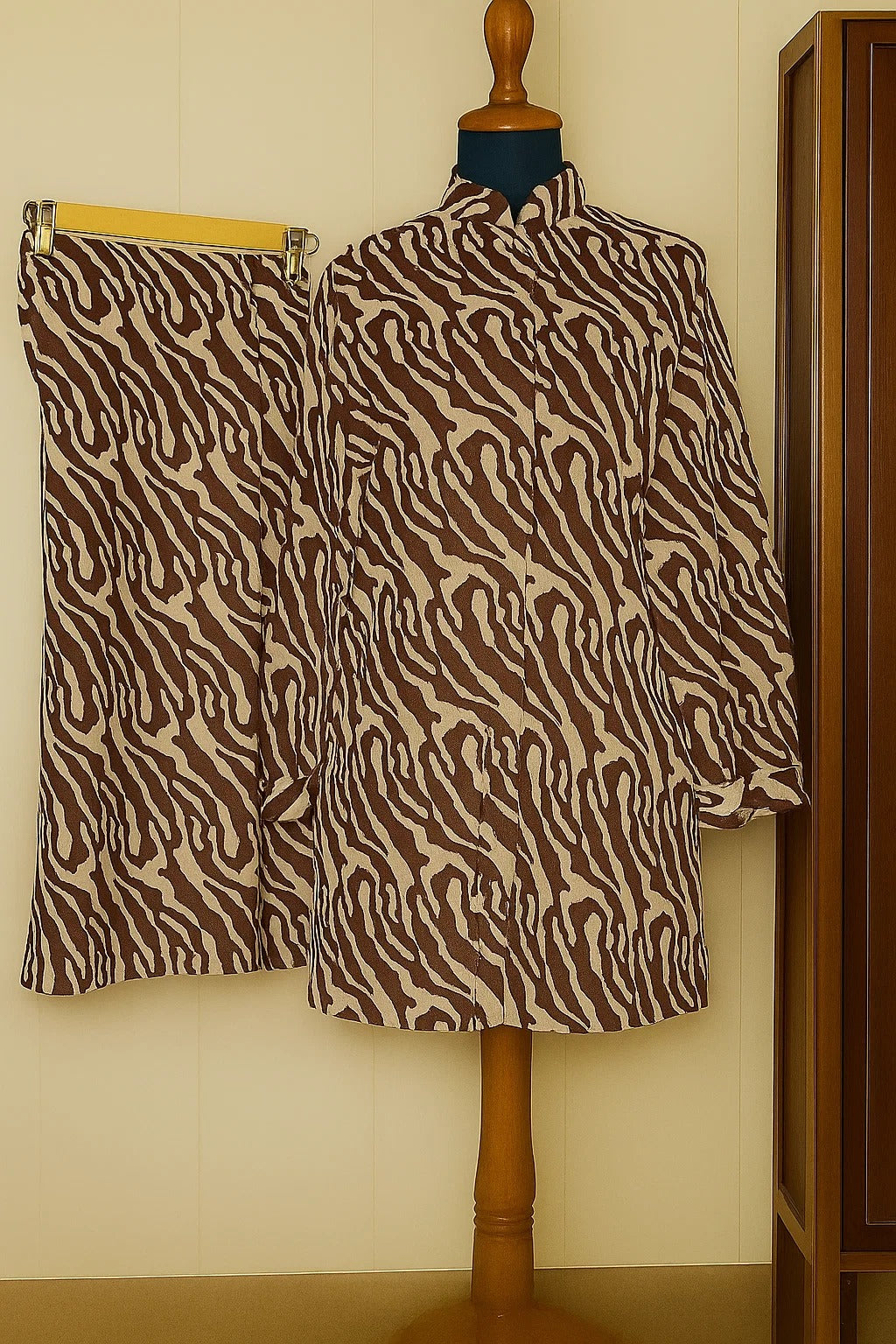 Amberwood Patterned Set